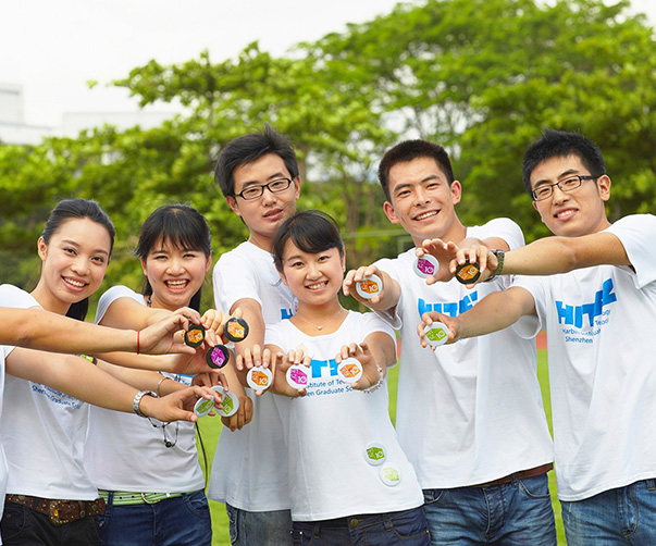 讓視覺表達更出彩：從簡歷設(shè)計到品牌VI的色彩與版式策略